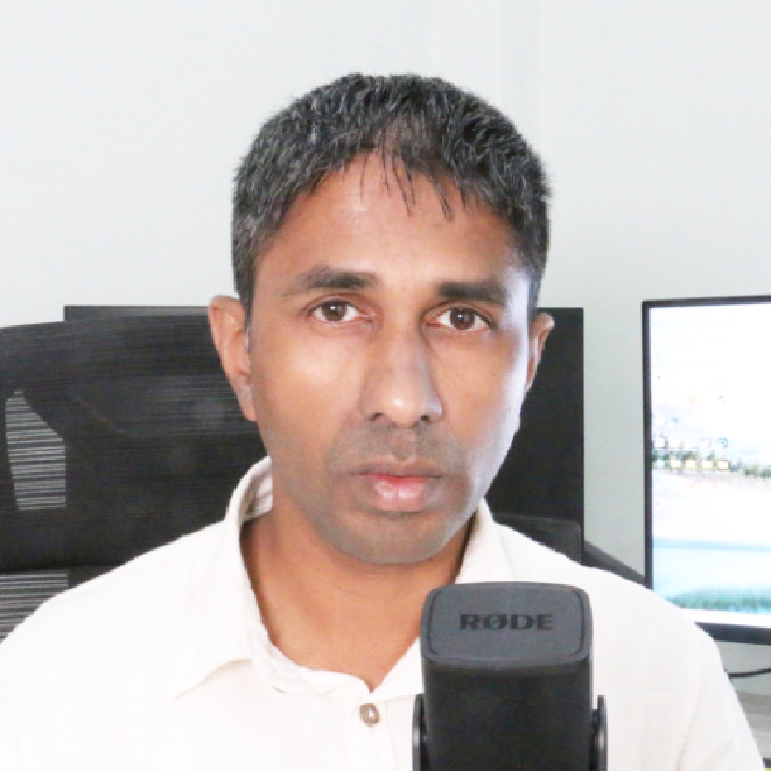 Dr. Lochana Menikarachchi